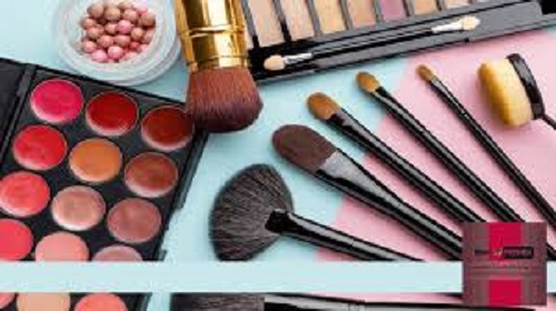 Makeup Artist Scholarships: Special Programs